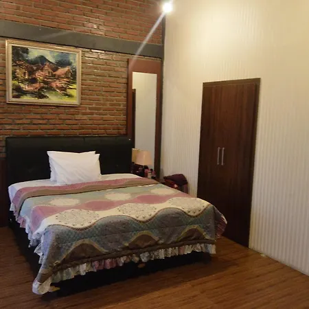 Villa Buleud Garut-3